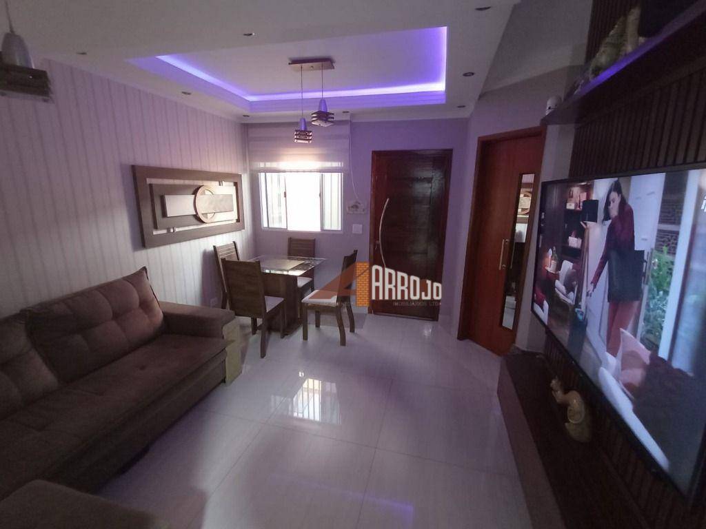 Sobrado à venda com 2 quartos, 70m² - Foto 1