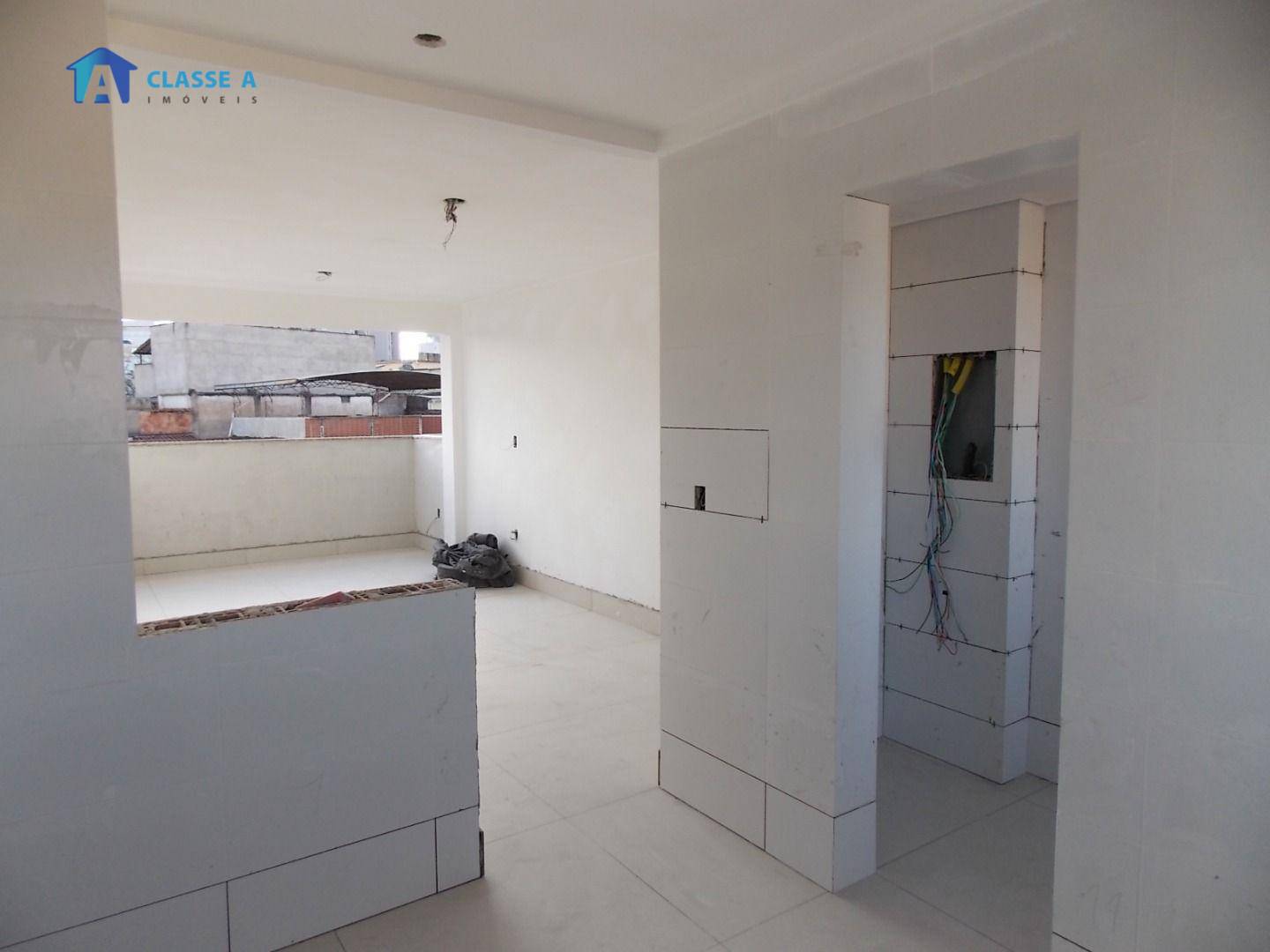 Cobertura à venda com 3 quartos, 161m² - Foto 2