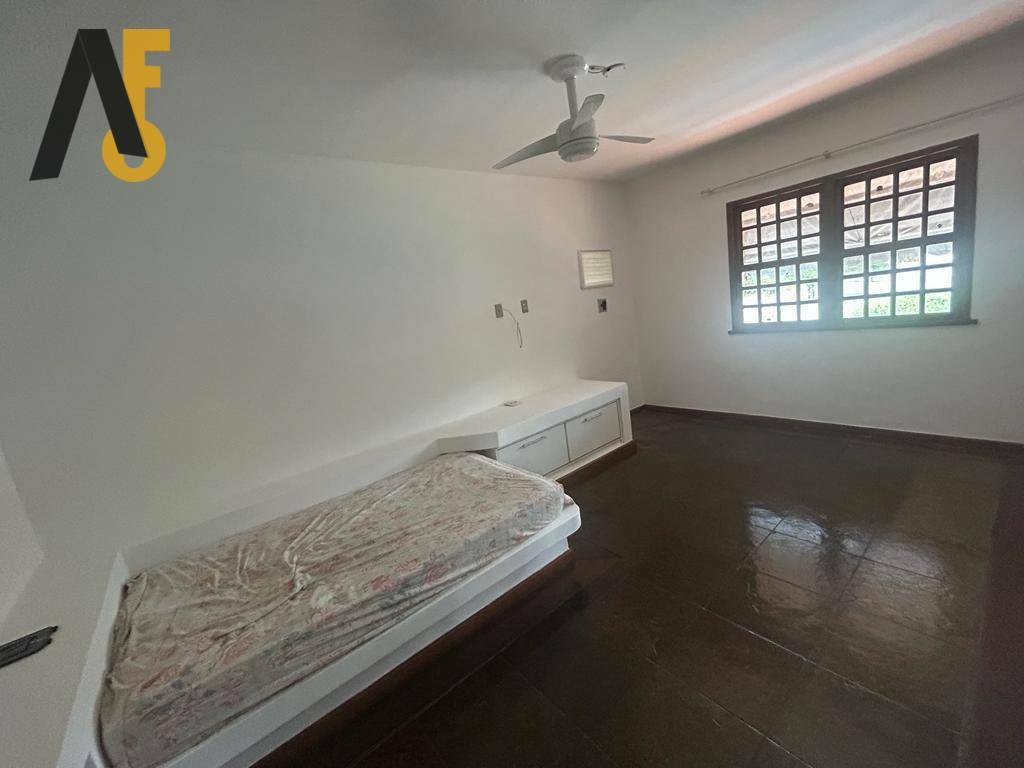 Casa à venda com 3 quartos, 400m² - Foto 11