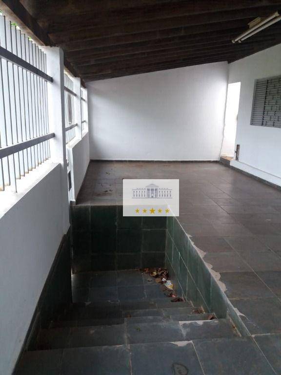 Casa à venda com 2 quartos, 235m² - Foto 13