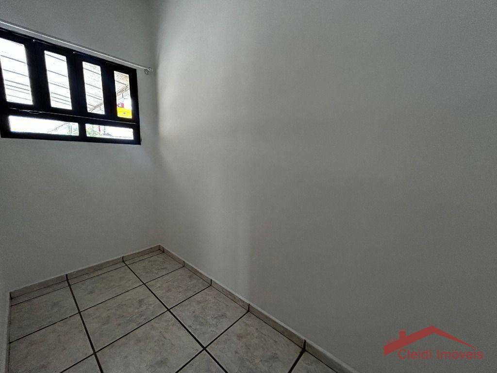 Casa para alugar com 3 quartos, 170m² - Foto 18