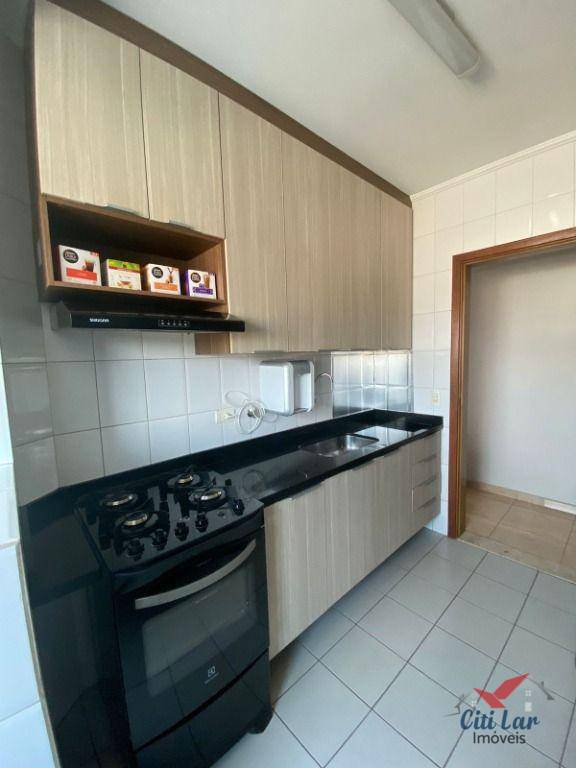 Apartamento à venda com 2 quartos, 57m² - Foto 14