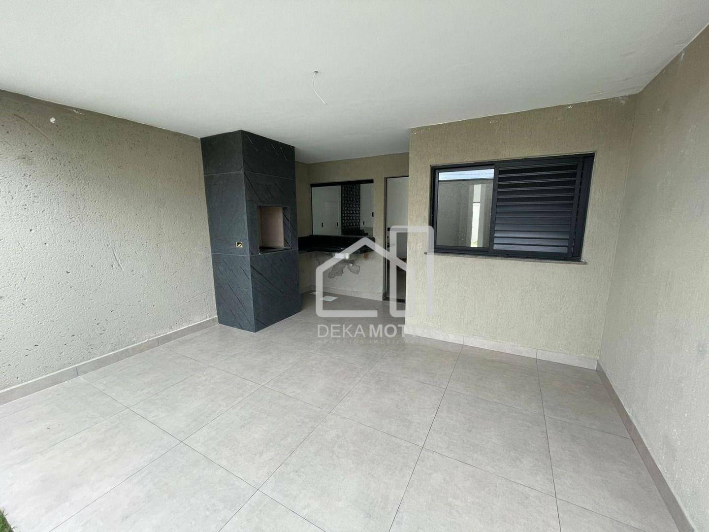 Casa à venda com 3 quartos, 95m² - Foto 1