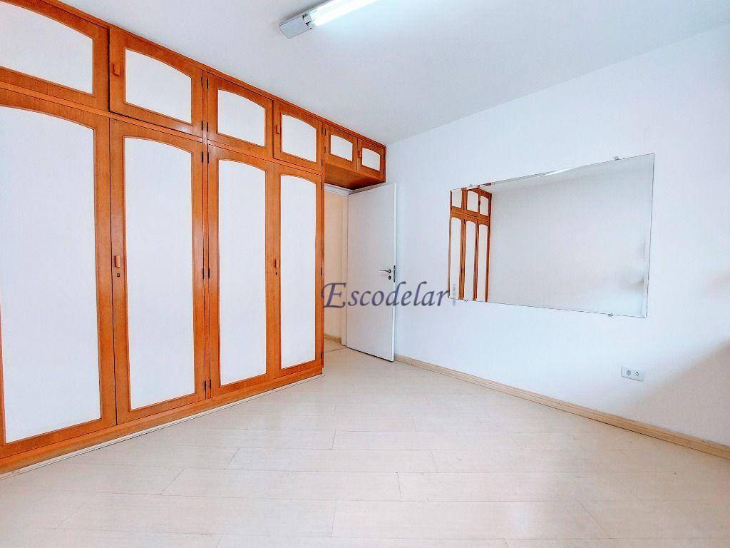 Sobrado para alugar com 3 quartos, 320m² - Foto 29