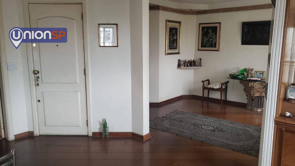 Apartamento à venda com 3 quartos, 159m² - Foto 9