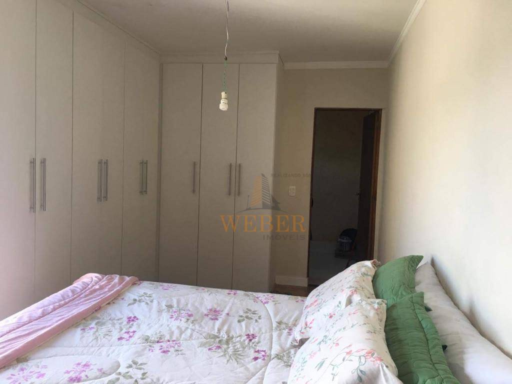 Casa de Condomínio à venda com 3 quartos, 240m² - Foto 24