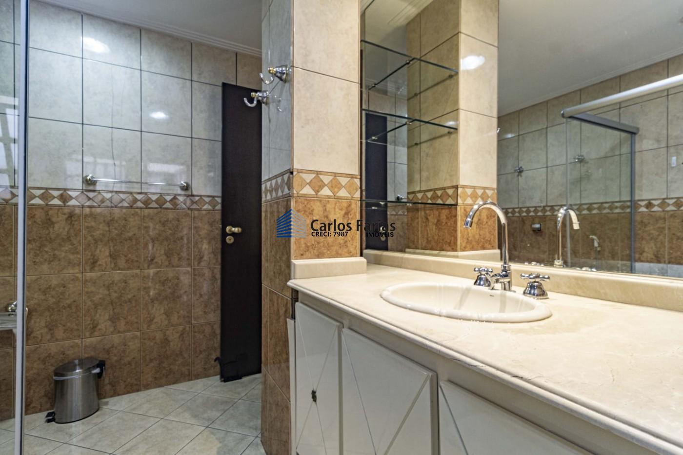 Casa à venda com 6 quartos, 450m² - Foto 30