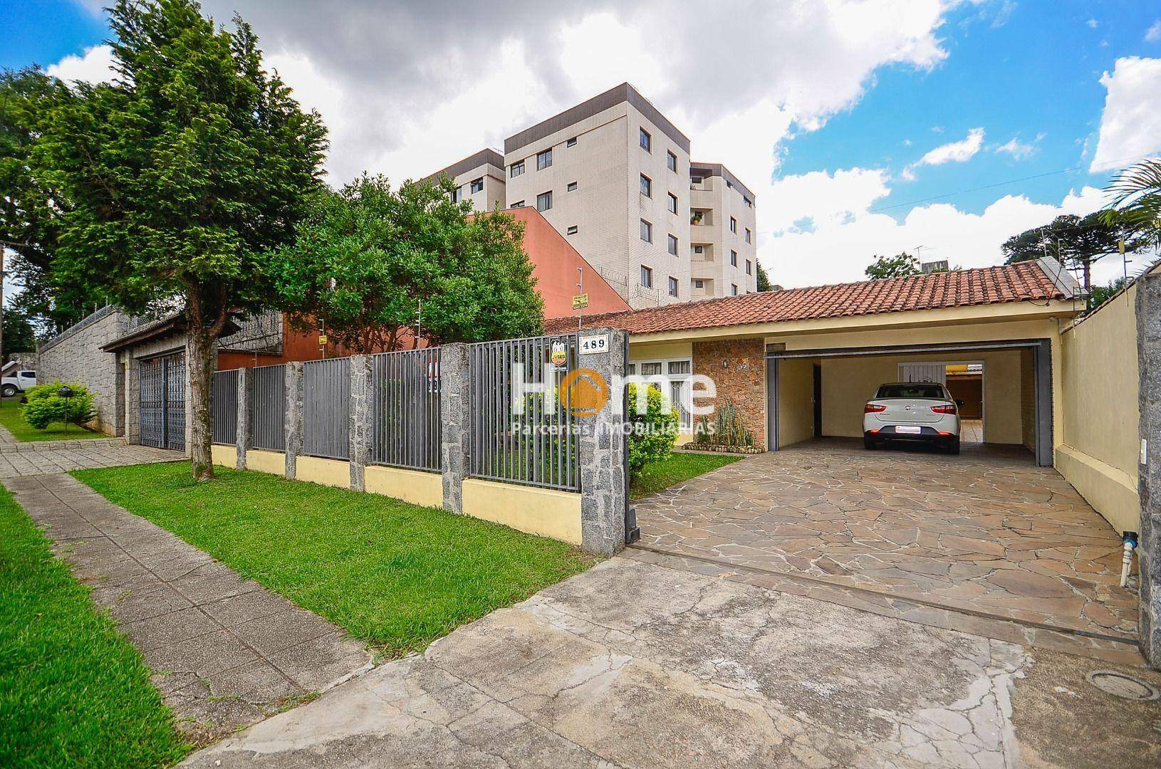 Casa à venda com 3 quartos, 300m² - Foto 2