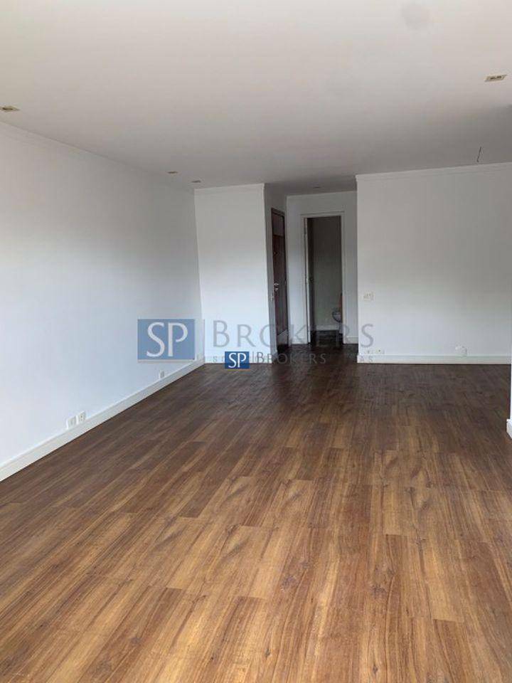 Apartamento à venda com 3 quartos, 150m² - Foto 7