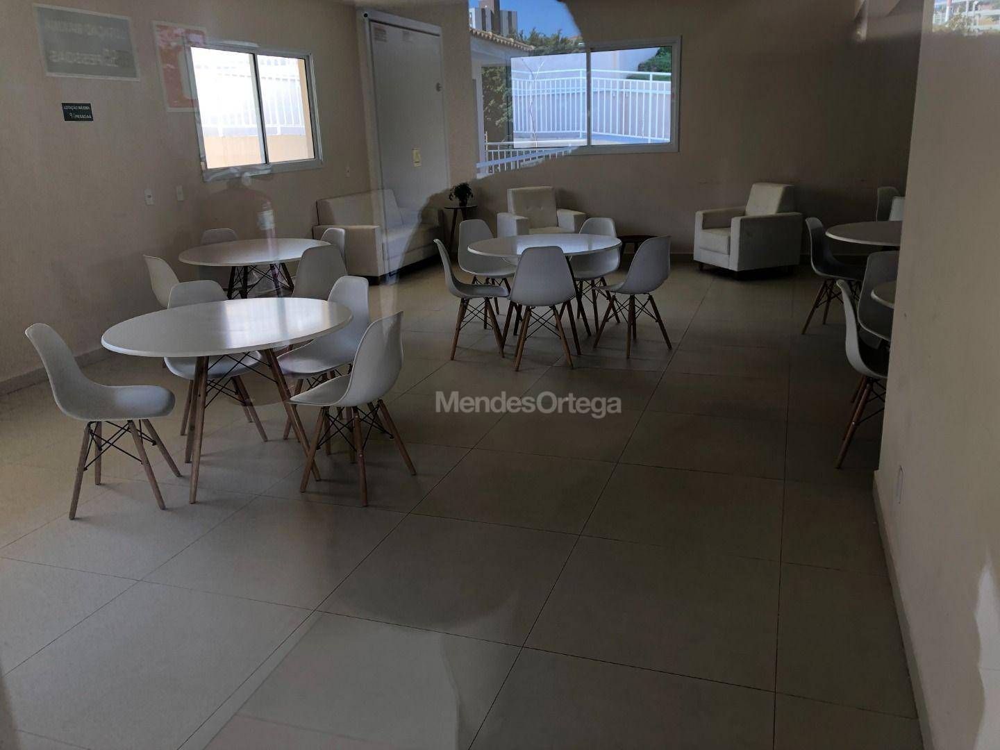 Apartamento à venda com 2 quartos, 45m² - Foto 18