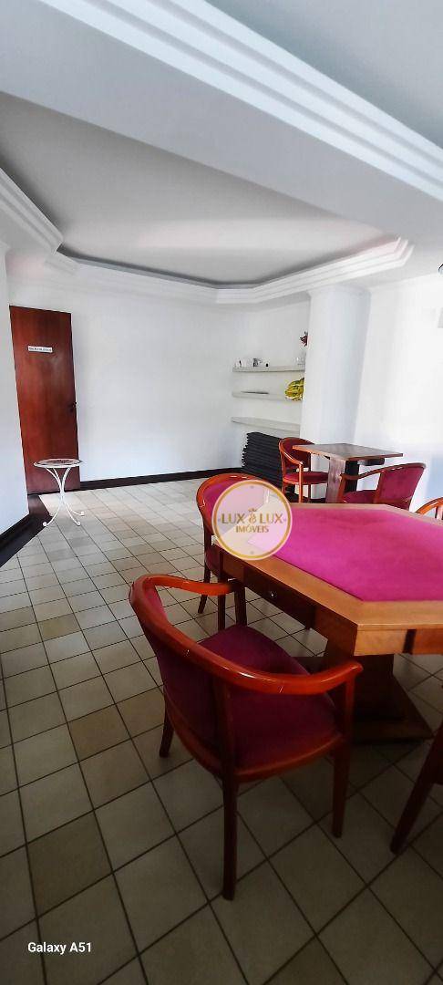 Apartamento à venda com 3 quartos, 196m² - Foto 29