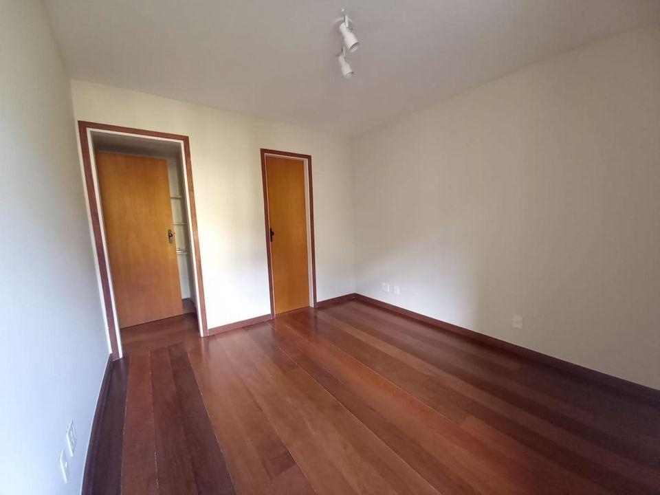 Apartamento à venda com 3 quartos, 140m² - Foto 17