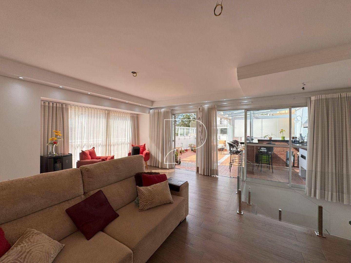 Apartamento, 3 quartos, 183 m² - Foto 2