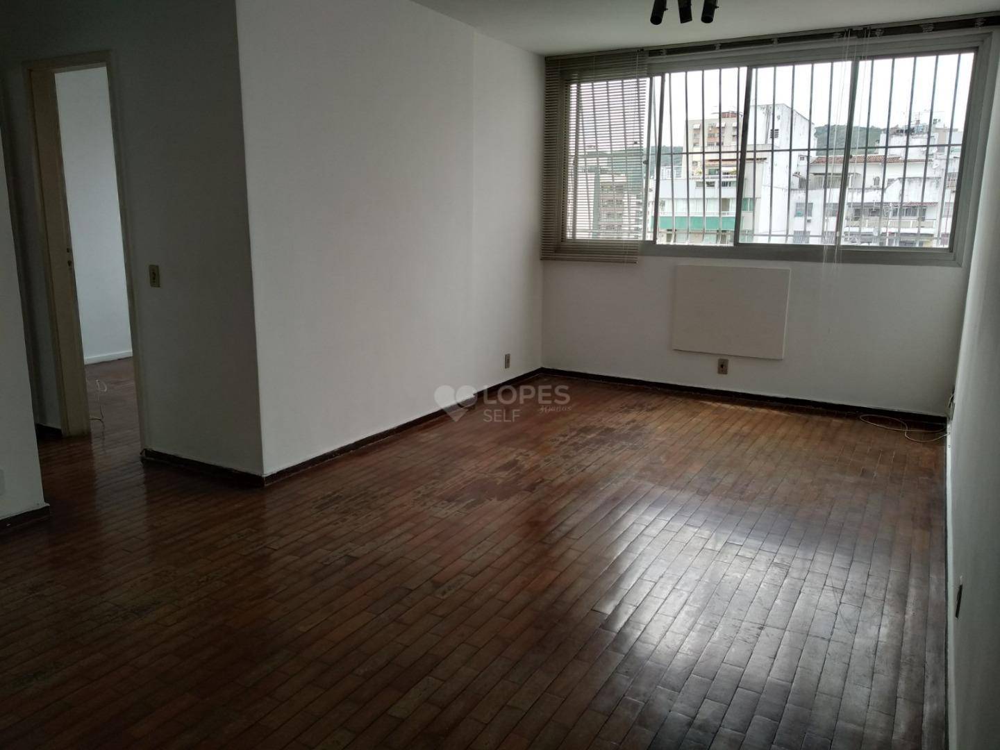 Apartamento à venda com 2 quartos, 80m² - Foto 1