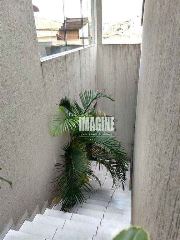 Sobrado à venda com 3 quartos, 250m² - Foto 22