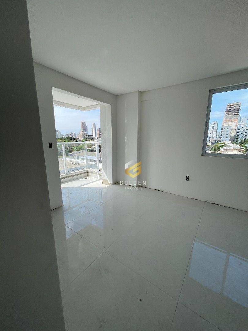 Apartamento à venda com 2 quartos, 71m² - Foto 5