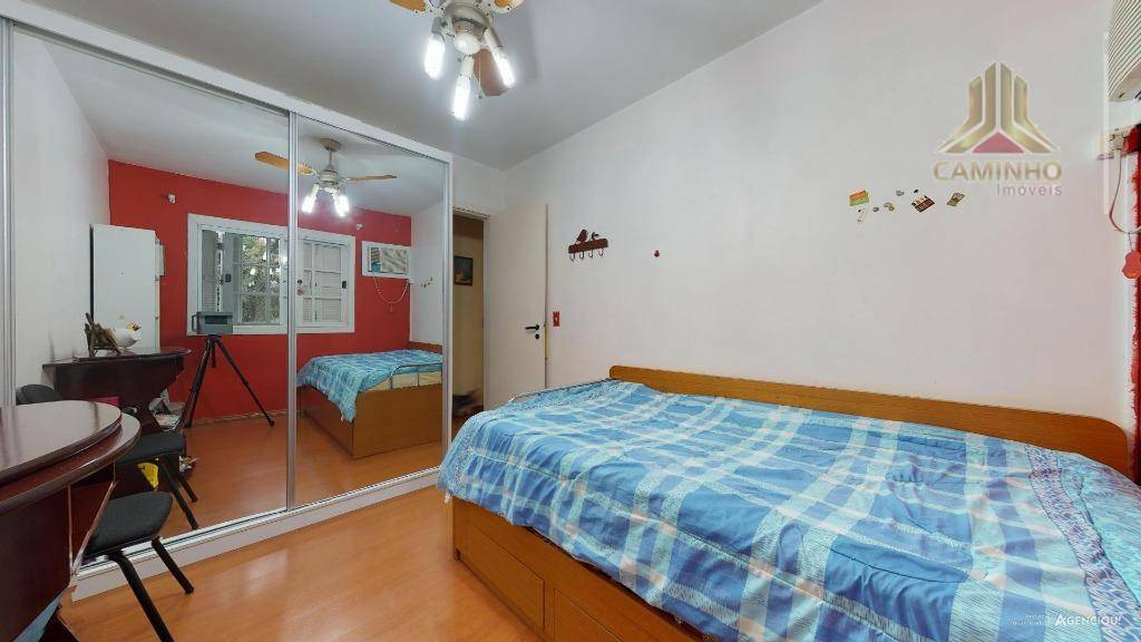 Casa à venda com 3 quartos, 220m² - Foto 22