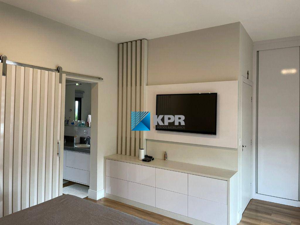 Casa de Condomínio à venda com 4 quartos, 260m² - Foto 17
