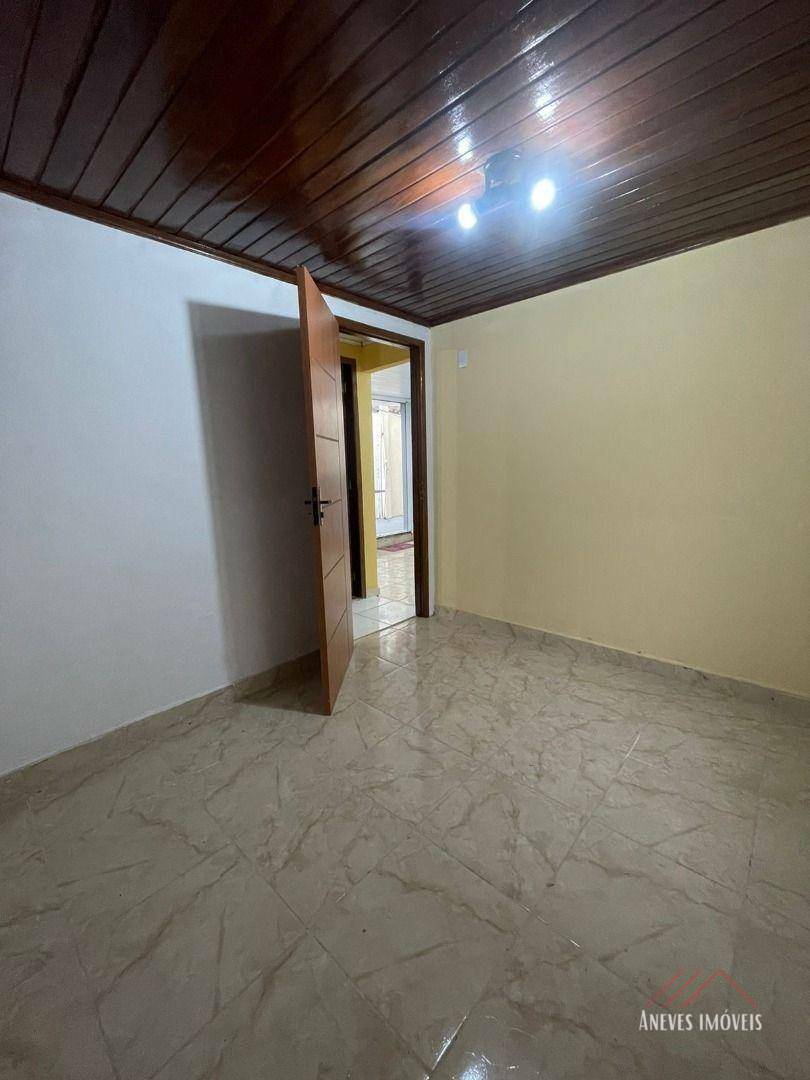 Casa à venda com 3 quartos, 90m² - Foto 12