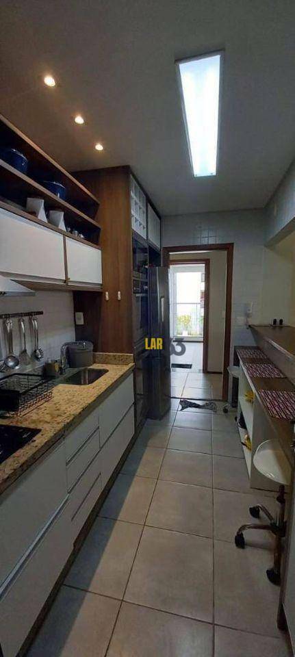 Apartamento à venda com 3 quartos, 130m² - Foto 5