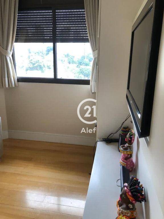 Apartamento à venda com 4 quartos, 186m² - Foto 30