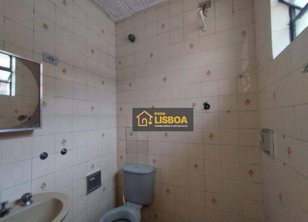 Casa à venda com 6 quartos, 250m² - Foto 3