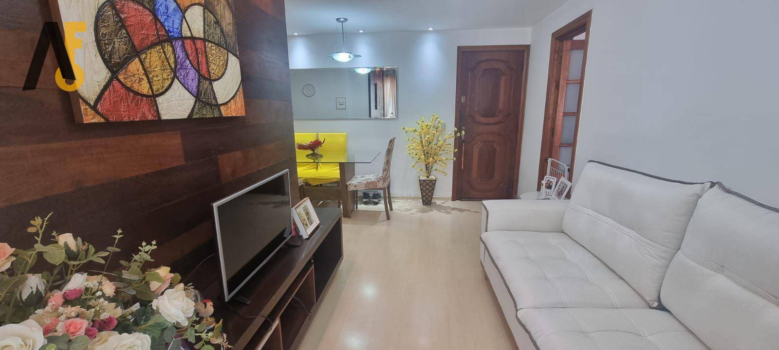 Apartamento à venda com 2 quartos, 64m² - Foto 2