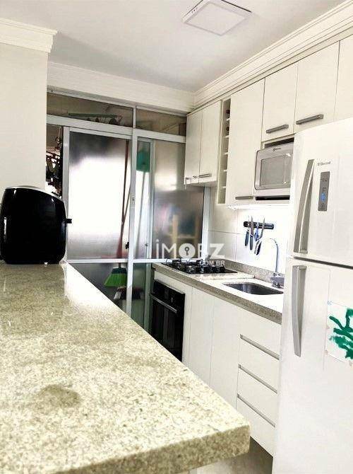 Apartamento à venda com 3 quartos, 68m² - Foto 1