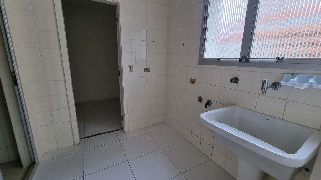 Apartamento à venda com 3 quartos, 115m² - Foto 23