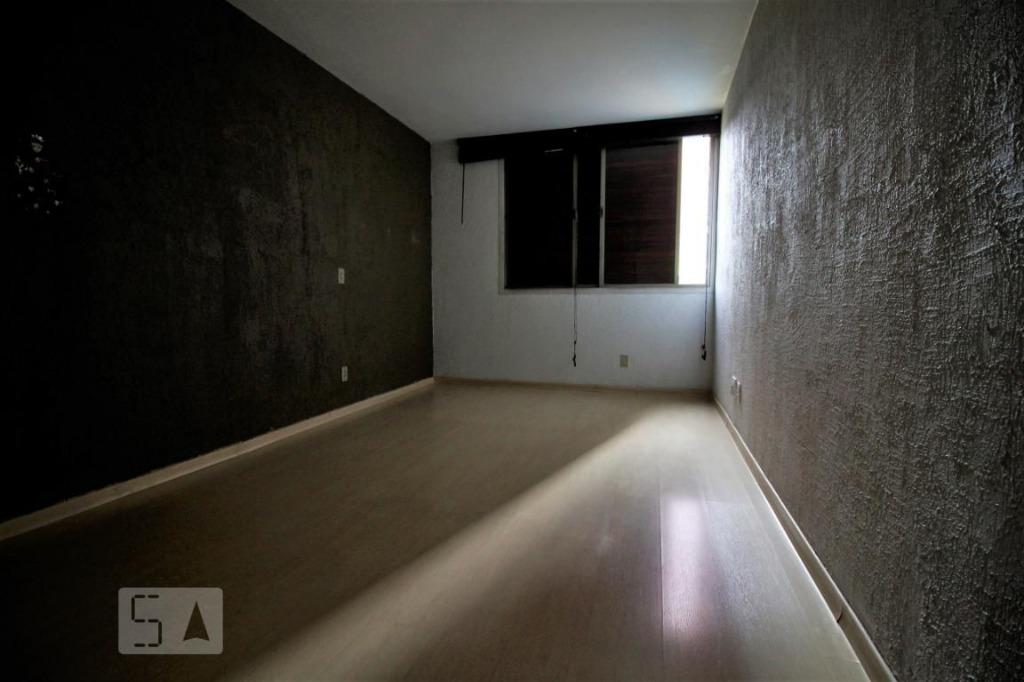 Apartamento à venda com 4 quartos, 180m² - Foto 20