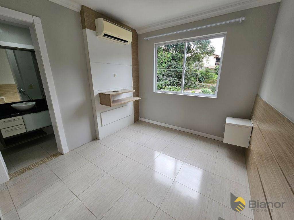 Apartamento para alugar com 3 quartos, 83m² - Foto 12