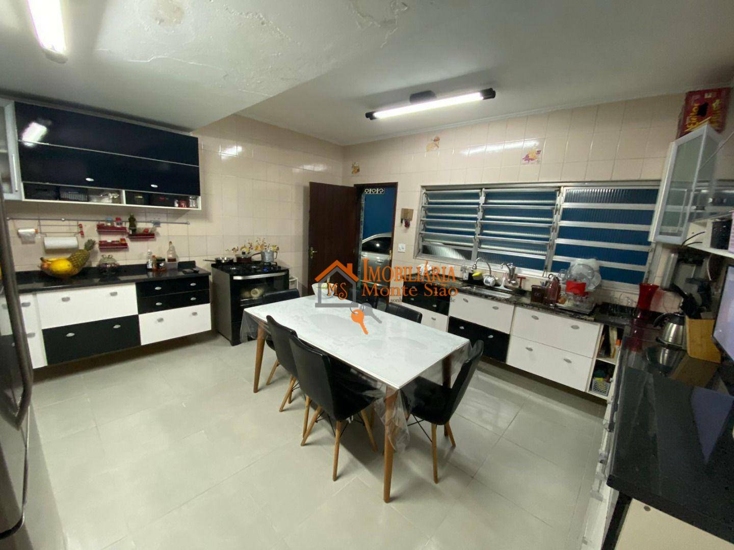 Sobrado à venda com 3 quartos, 180m² - Foto 8