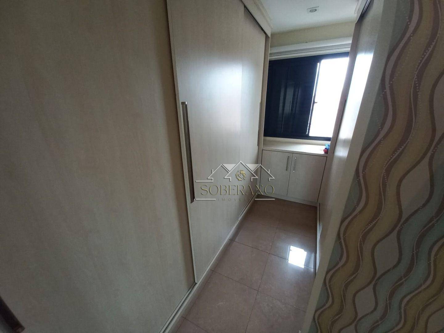 Apartamento à venda com 3 quartos, 198m² - Foto 34