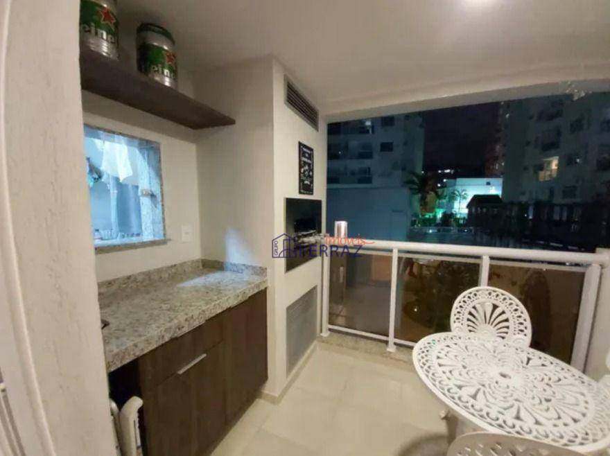 Apartamento à venda com 3 quartos, 90m² - Foto 2