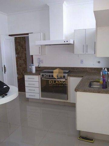 Casa à venda com 3 quartos, 220m² - Foto 8