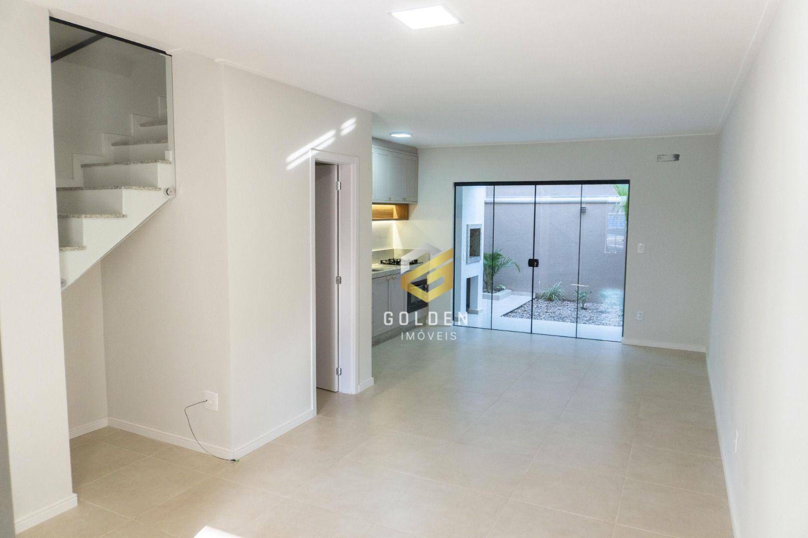 Sobrado à venda com 2 quartos, 110m² - Foto 4