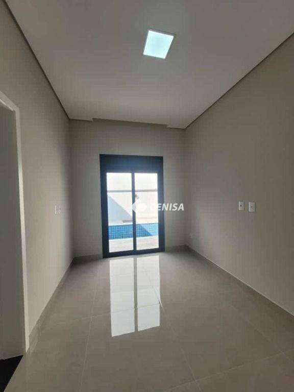 Casa à venda com 3 quartos, 180m² - Foto 16