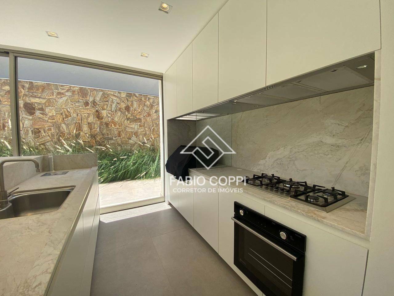 Casa de Condomínio à venda com 3 quartos, 238m² - Foto 29