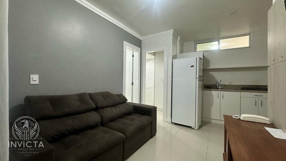 Apartamento à venda com 1 quarto, 45m² - Foto 2