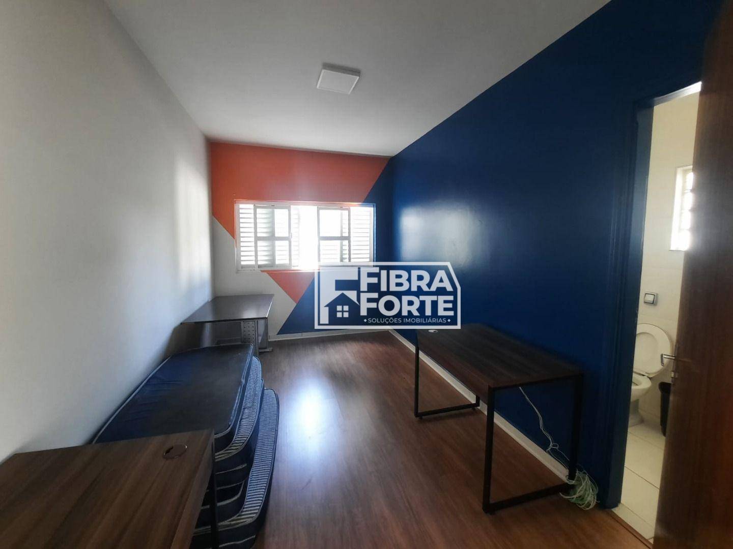 Casa para alugar com 5 quartos, 420m² - Foto 10