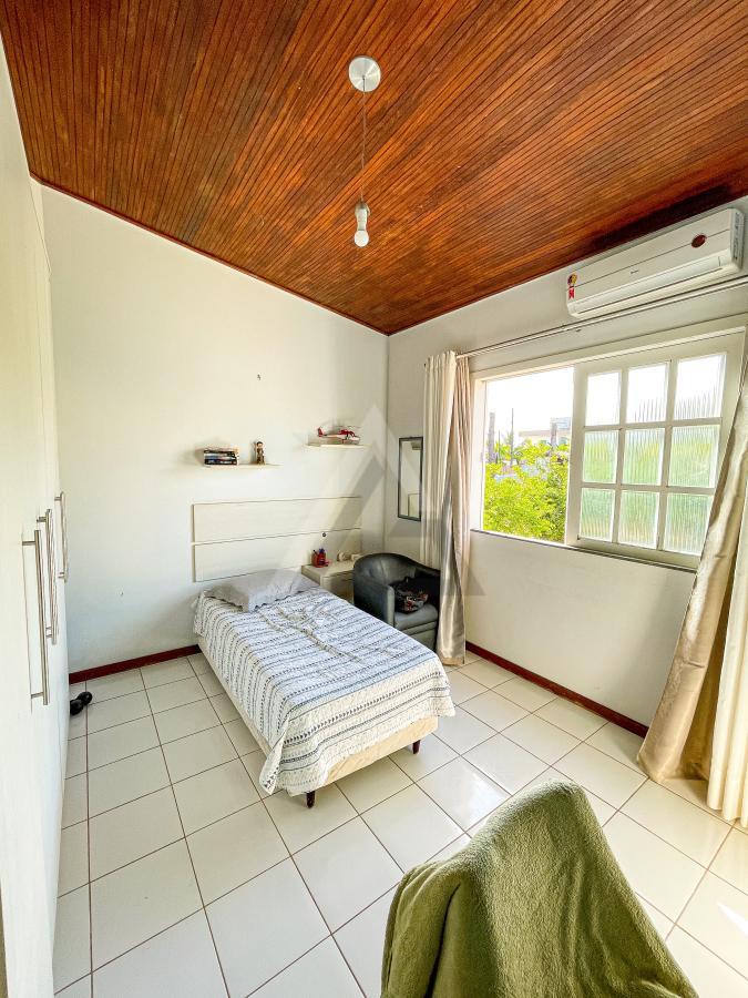 Casa de Condomínio à venda com 4 quartos, 378m² - Foto 28