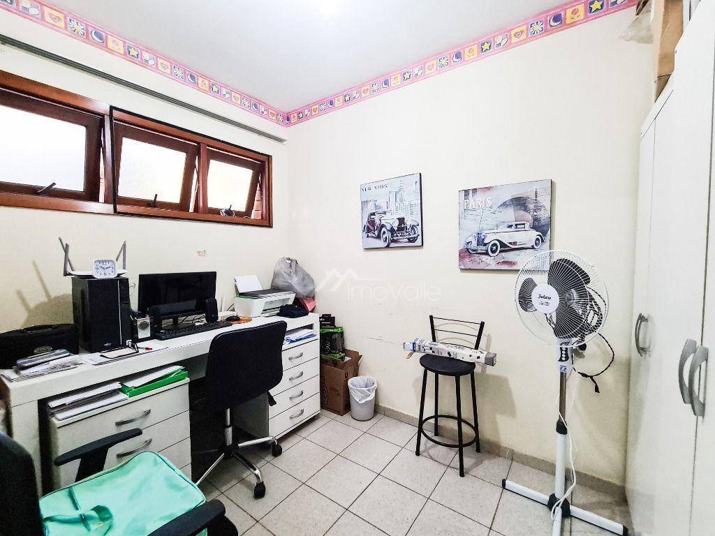 Casa de Condomínio à venda com 3 quartos, 200m² - Foto 13