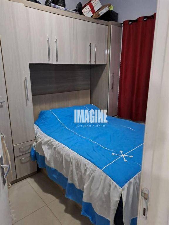 Apartamento à venda com 2 quartos, 46m² - Foto 3