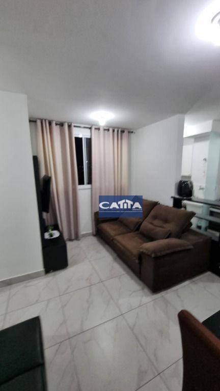 Apartamento para alugar com 2 quartos, 38m² - Foto 12