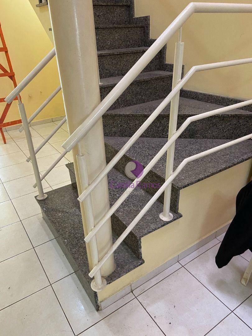 Sobrado à venda com 2 quartos, 336m² - Foto 10