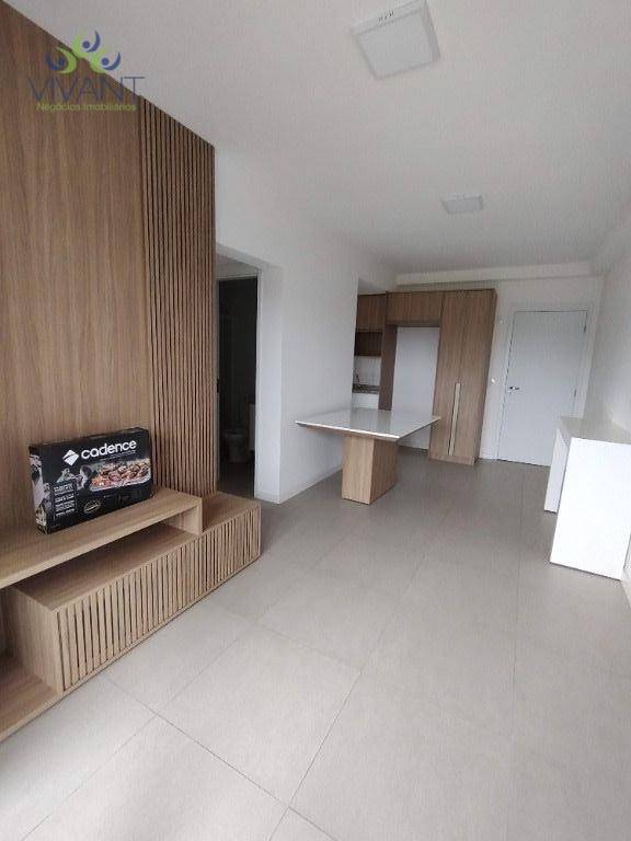 Apartamento à venda com 2 quartos, 58m² - Foto 15