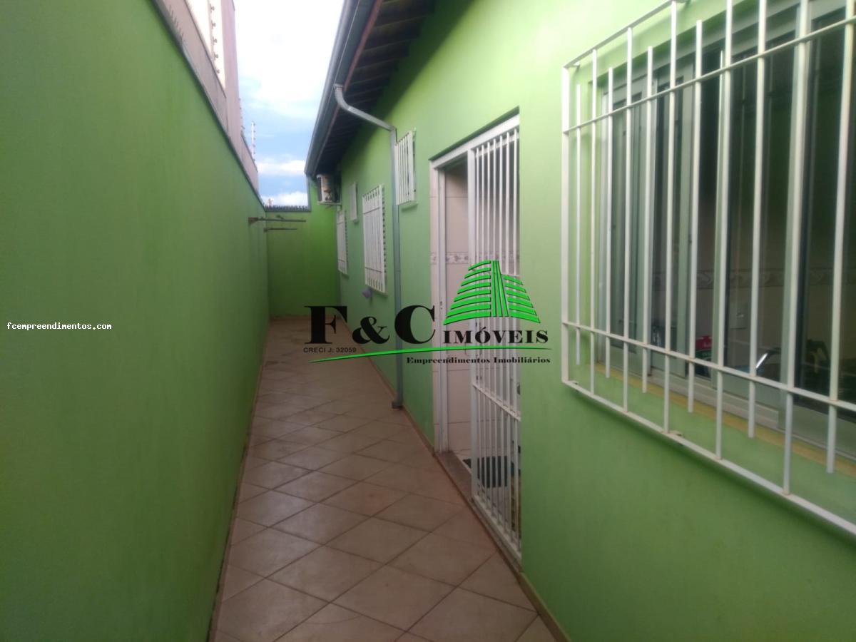 Casa à venda com 2 quartos, 300m² - Foto 7