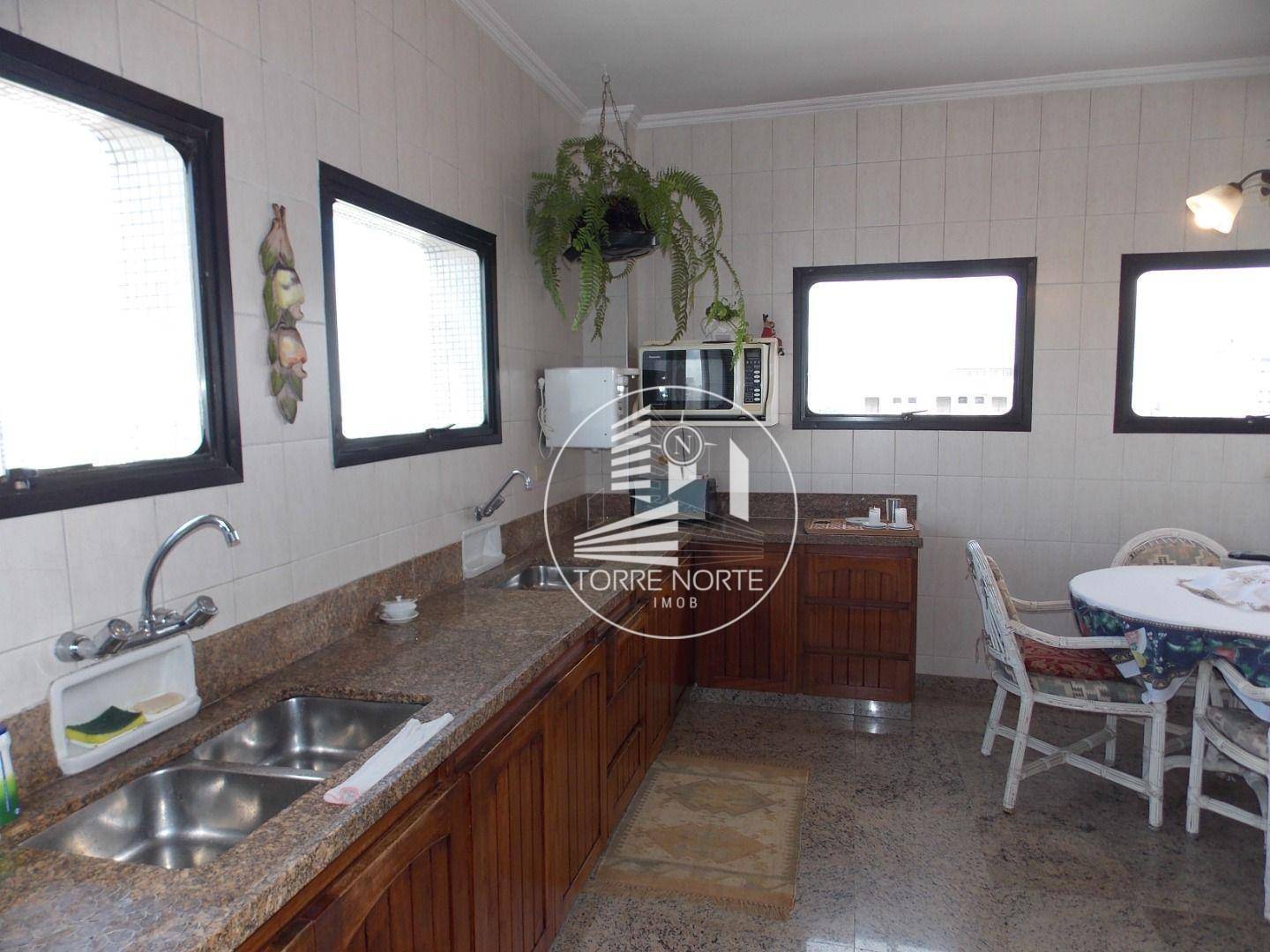 Cobertura, 3 quartos, 336 m² - Foto 5