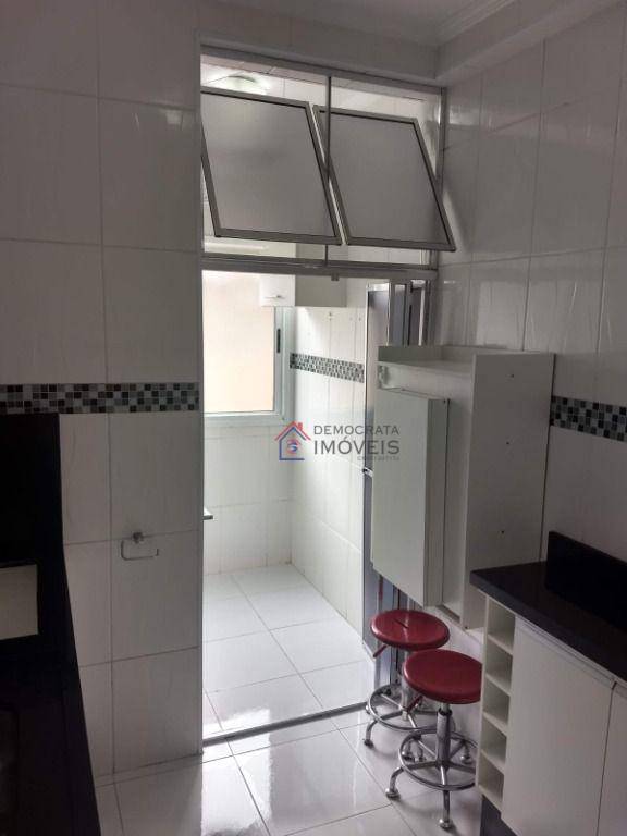 Apartamento à venda com 2 quartos, 50m² - Foto 12