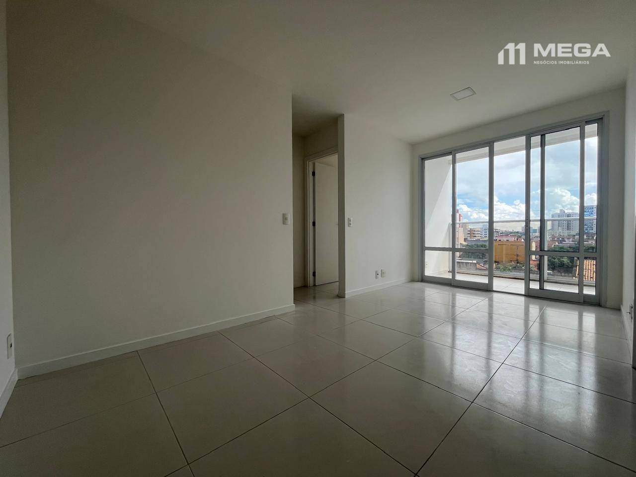 Apartamento à venda com 2 quartos, 60m² - Foto 2